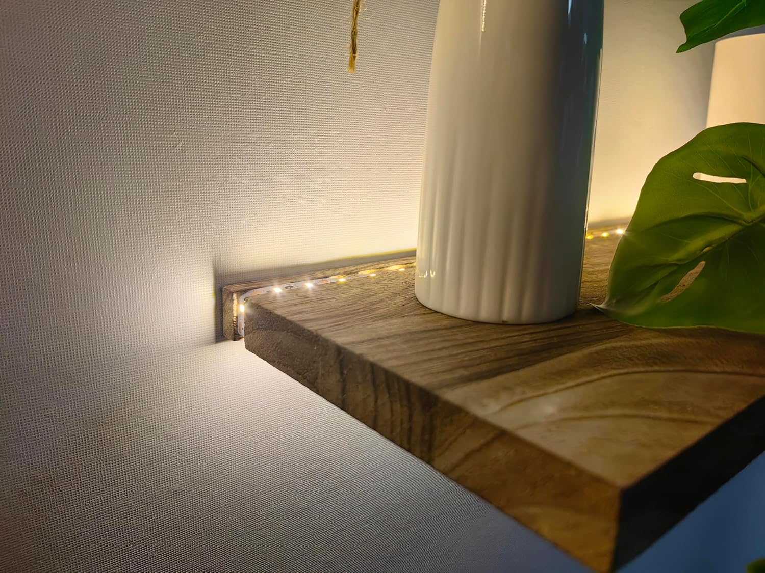 Comtelek Floating Shelves with LED Lights Set of 2